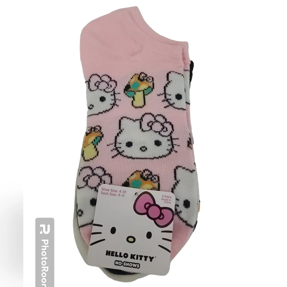 Hello Kitty 5 Pair Women's No Show Socks Shoe Size 4-10